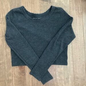 American Eagle Outfitters Dark Gray Long Sleeve Crop Tee, Size M